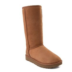 NIB UGG Classic Tall II Boot